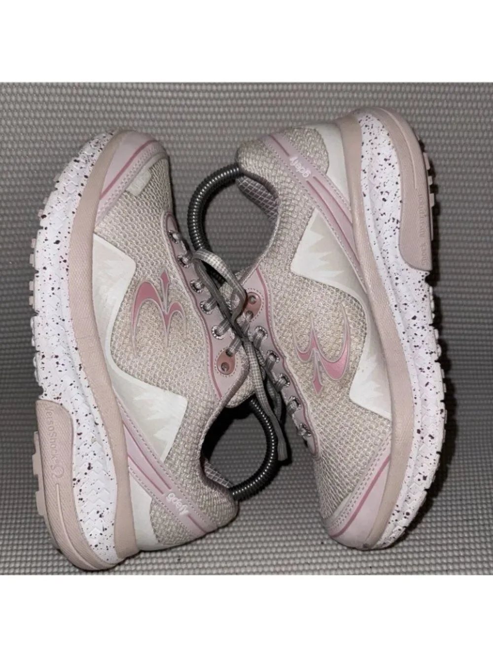GDefy Gravity Defyer Mighty Walk Orthopedic Pink Cream Shoes Women’s Size 7.5
